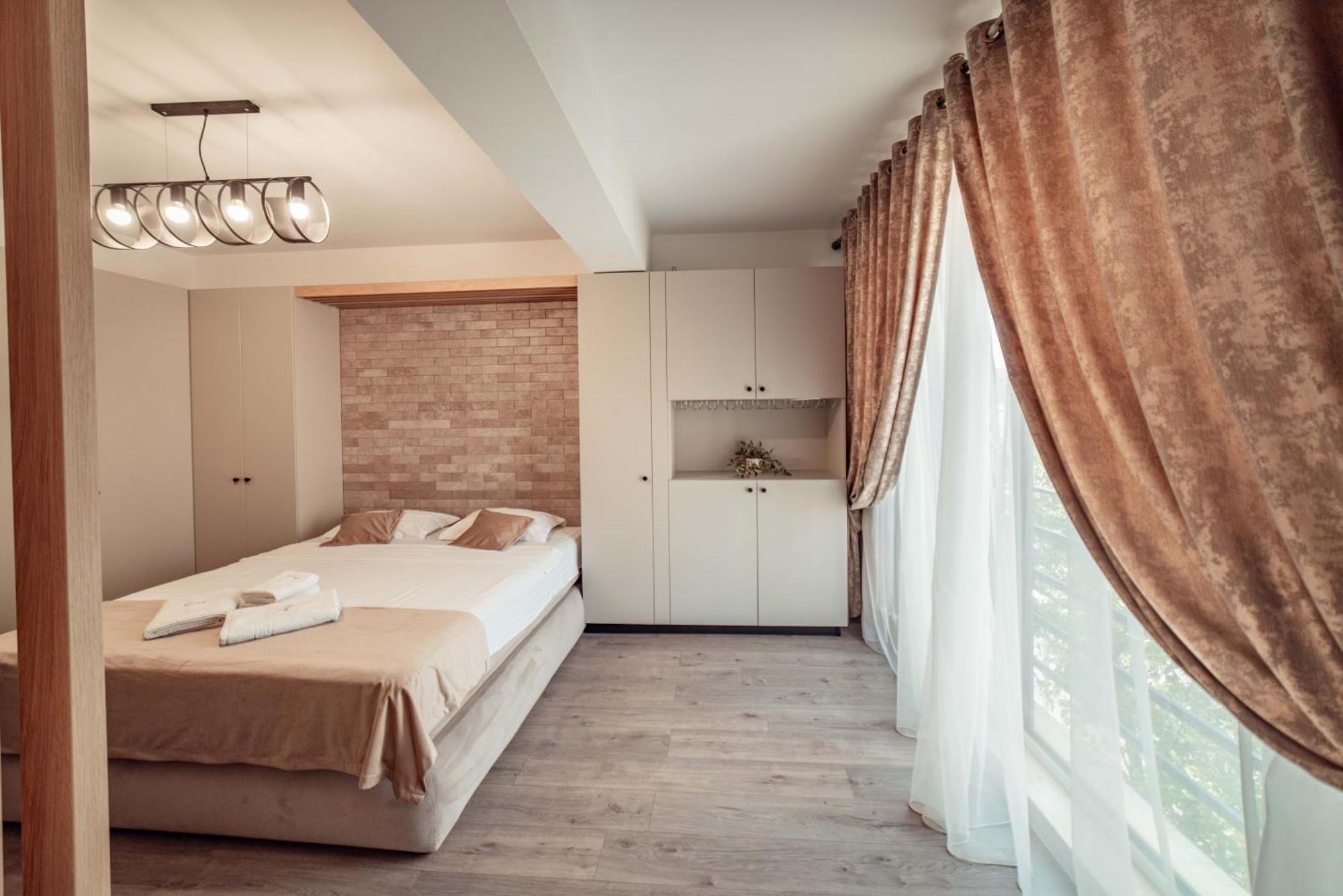 Exclusive Collection Palas Mall Suites And Studios Яссы Экстерьер фото